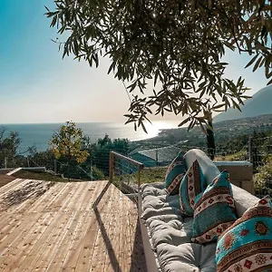 Gogo's Boutique 4*, Dhërmi Albânia
