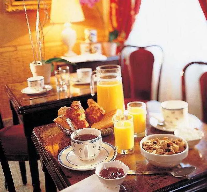 ***  Hotel Des Ecrivains Párizs Franciaország