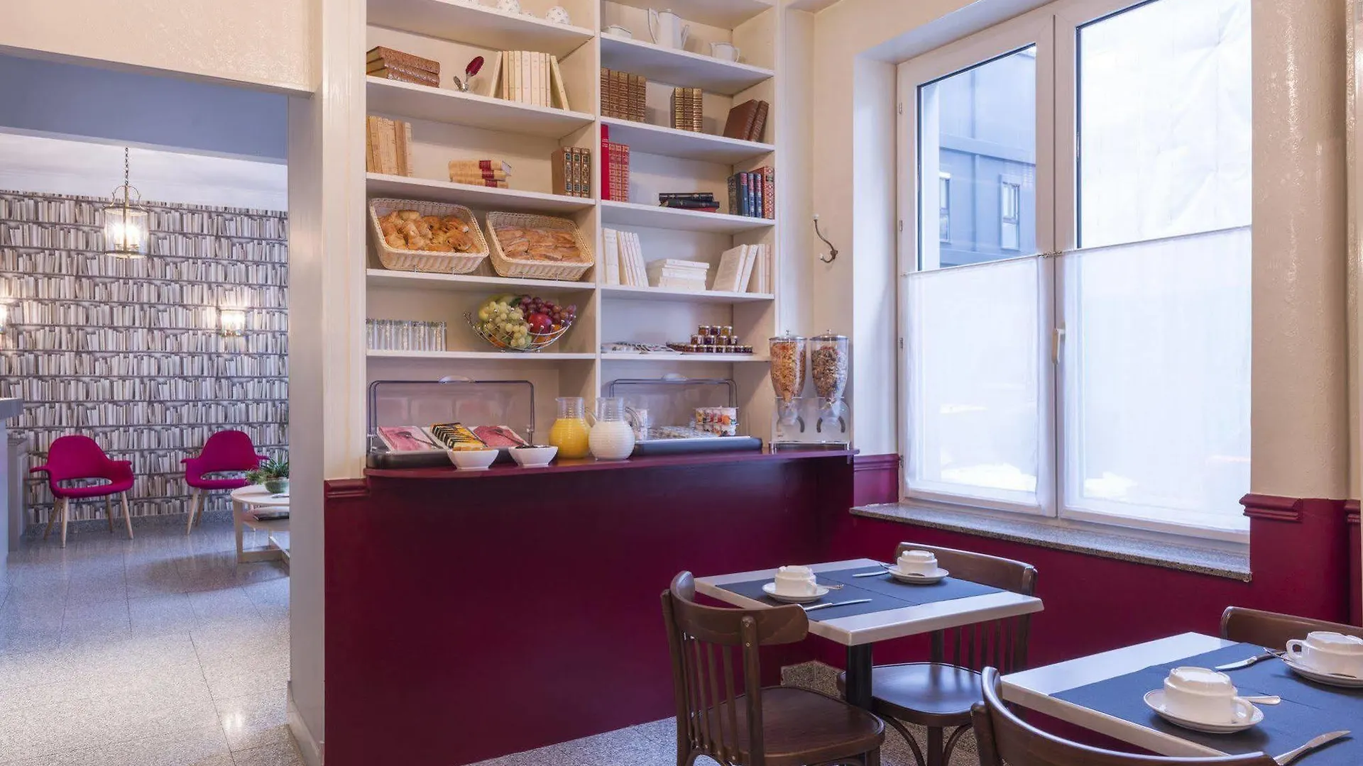 Hôtel des Ecrivains Paris 3*,